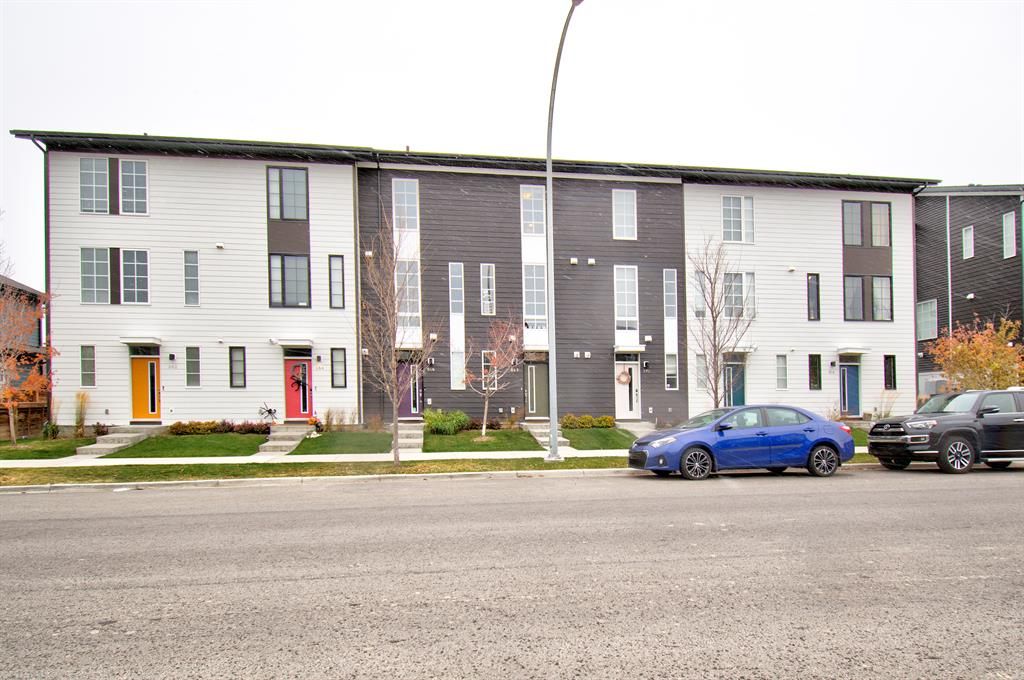 I have sold a property at 868 Walgrove BOULEVARD SE in Calgary
